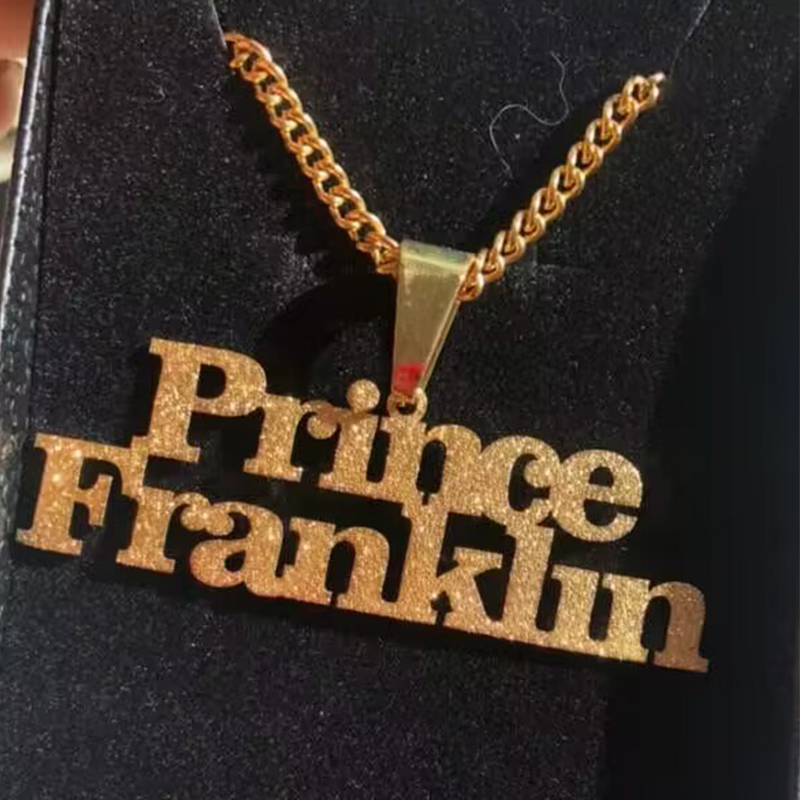 Collana con nome smerigliato p - Women Fashion Names recensione e prezzo